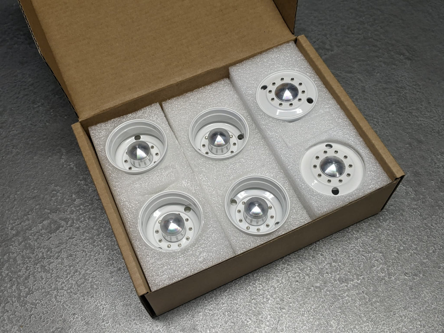 RC - 6X4 White 2 Hole Standard Wheel Set