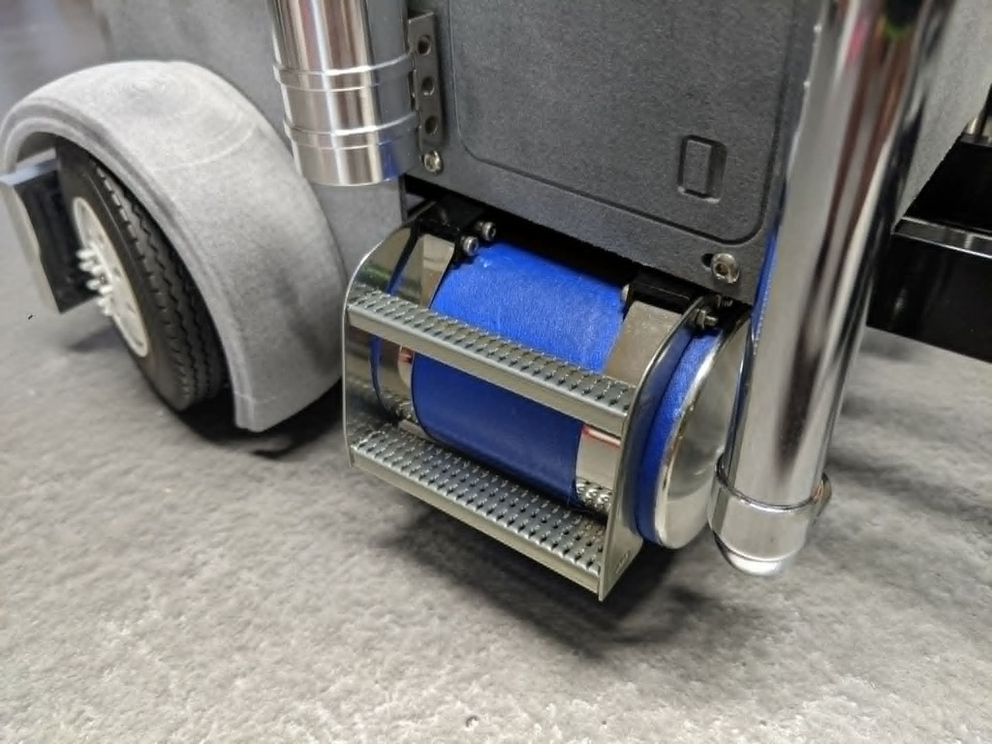 TS-Fuel Tank Step