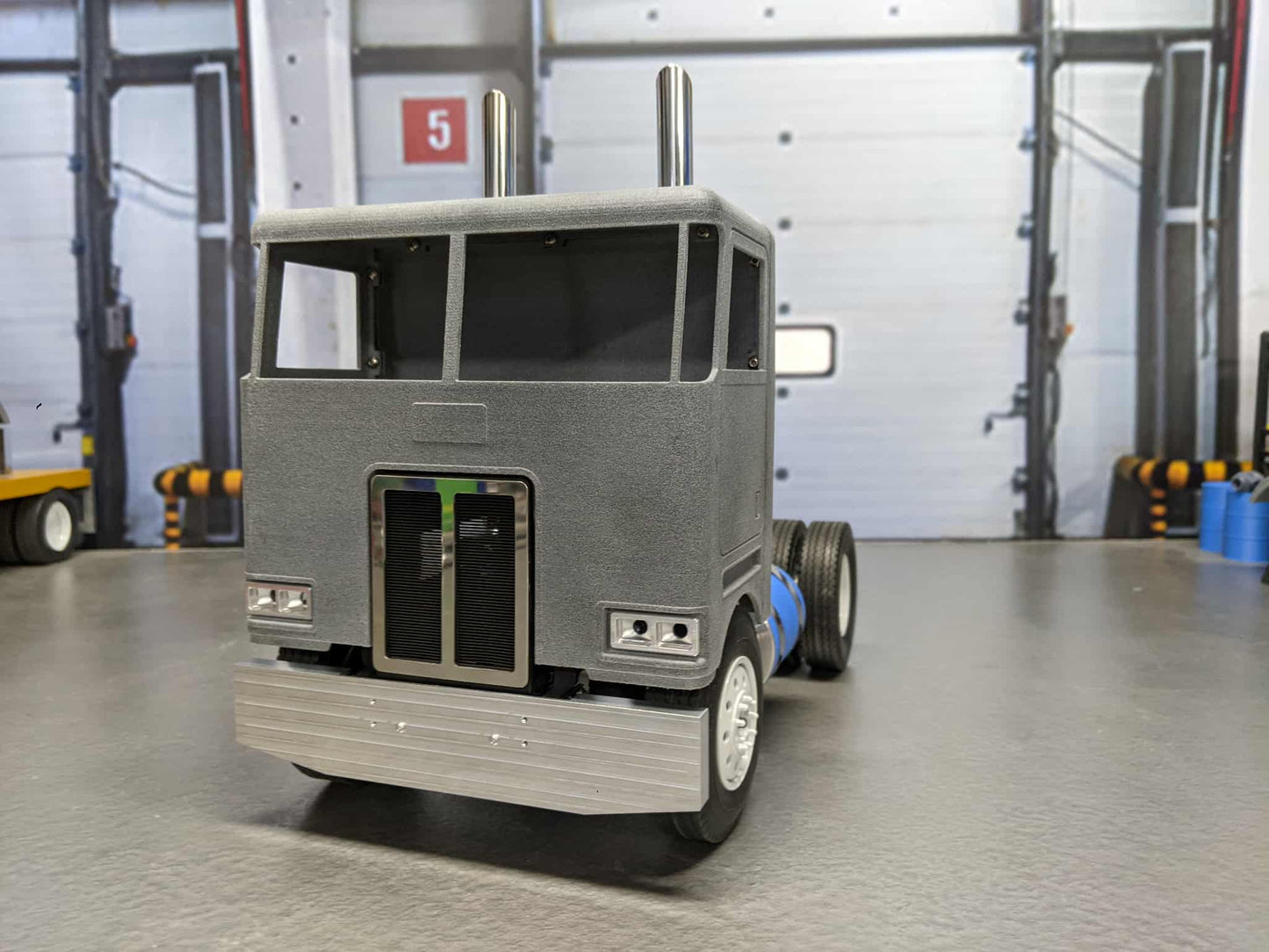 TS-13" P362 Day Cab Shory