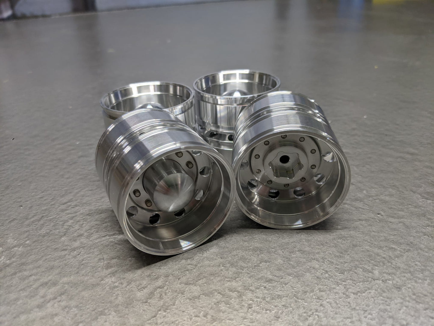 RC - 6X4 Big Round Standard Wheel Set