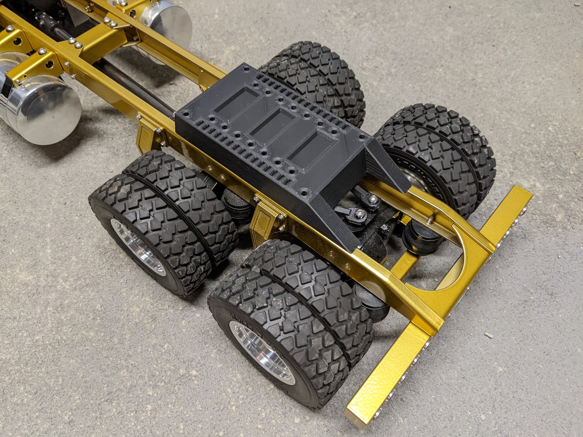 TS - 3d 5th Wheel Riser – True Scale R/C